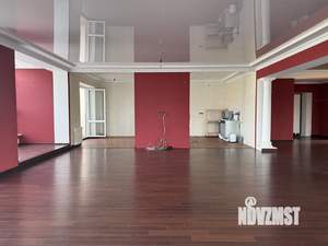 4-к квартира, вторичка, 220м2, 8/9 этаж