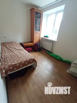 2-к квартира, вторичка, 42м2, 1/4 этаж