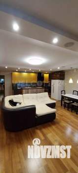 4-к квартира, вторичка, 200м2, 7/9 этаж