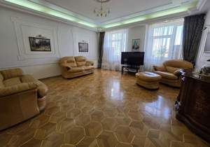 5-к квартира, вторичка, 192м2, 4/5 этаж