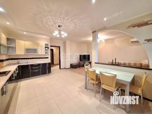 3-к квартира, вторичка, 102м2, 6/6 этаж