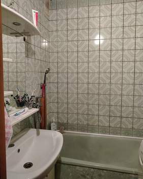 3-к квартира, вторичка, 63м2, 4/5 этаж