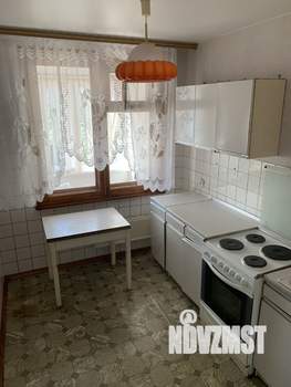 2-к квартира, вторичка, 52м2, 9/16 этаж