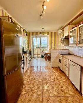 2-к квартира, вторичка, 95м2, 8/9 этаж