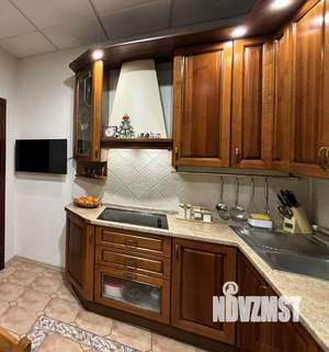 4-к квартира, вторичка, 109м2, 2/5 этаж