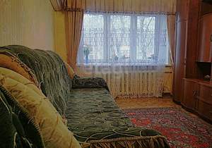 2-к квартира, вторичка, 44м2, 1/4 этаж