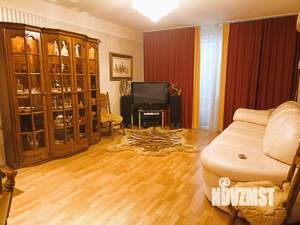 3-к квартира, вторичка, 104м2, 2/5 этаж