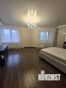 3-к квартира, вторичка, 102м2, 10/10 этаж