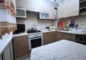 2-к квартира, вторичка, 44м2, 1/4 этаж