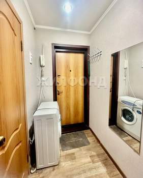Студия квартира, вторичка, 18м2, 1/5 этаж