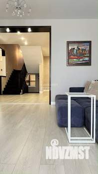 5-к квартира, вторичка, 299м2, 1/3 этаж