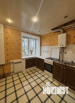 2-к квартира, вторичка, 42м2, 4/4 этаж