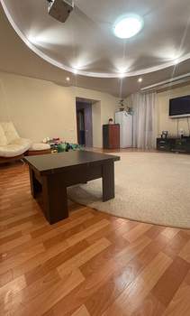 4-к квартира, вторичка, 109м2, 5/8 этаж