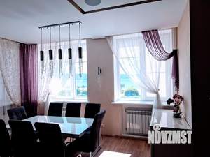 3-к квартира, вторичка, 207м2, 2/4 этаж