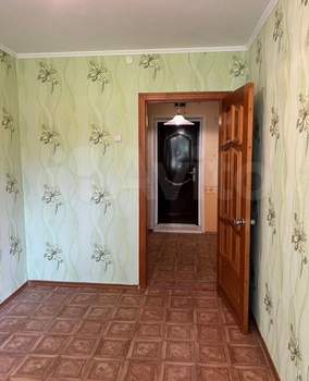 2-к квартира, вторичка, 43м2, 1/9 этаж