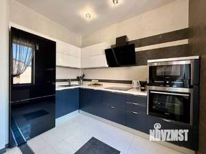 4-к квартира, вторичка, 147м2, 6/6 этаж