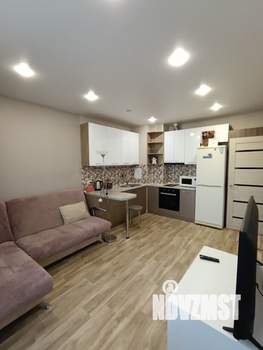 2-к квартира, вторичка, 63м2, 8/18 этаж