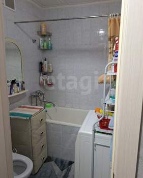 3-к квартира, вторичка, 64м2, 3/5 этаж