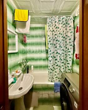 3-к квартира, вторичка, 63м2, 3/5 этаж