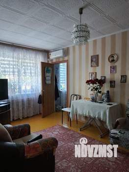 2-к квартира, вторичка, 43м2, 1/4 этаж