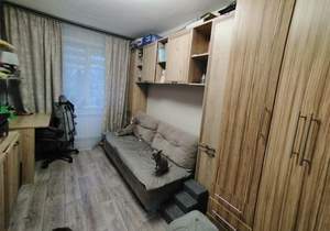 2-к квартира, вторичка, 42м2, 1/5 этаж