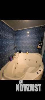 3-к квартира, вторичка, 68м2, 1/9 этаж