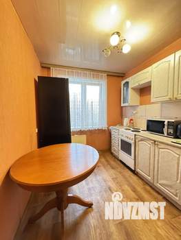 3-к квартира, вторичка, 65м2, 4/10 этаж