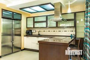 4-к квартира, вторичка, 160м2, 2/16 этаж