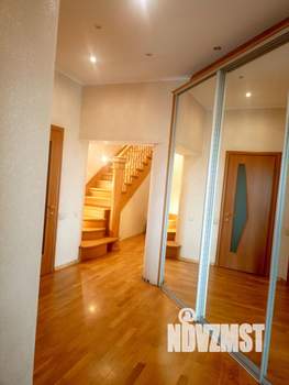 4-к квартира, вторичка, 251м2, 8/8 этаж