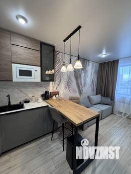 2-к квартира, вторичка, 62м2, 1/9 этаж