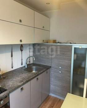 2-к квартира, вторичка, 50м2, 3/8 этаж