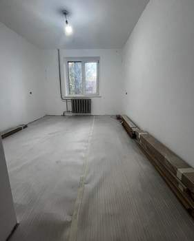 2-к квартира, вторичка, 58м2, 1/5 этаж