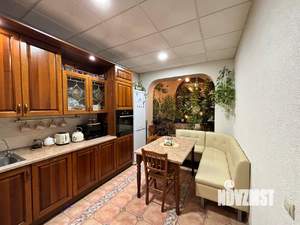 4-к квартира, вторичка, 109м2, 2/5 этаж