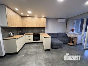 2-к квартира, вторичка, 58м2, 9/16 этаж