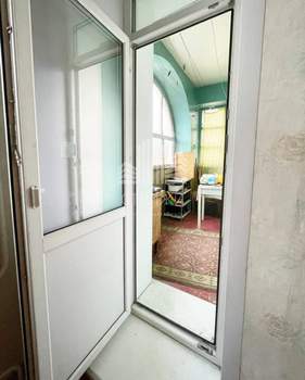 2-к квартира, вторичка, 63м2, 3/3 этаж