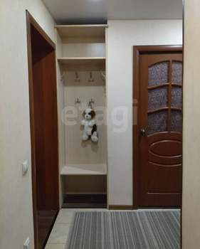 3-к квартира, вторичка, 63м2, 2/5 этаж