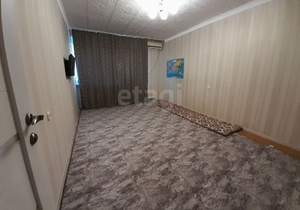 2-к квартира, вторичка, 35м2, 1/4 этаж